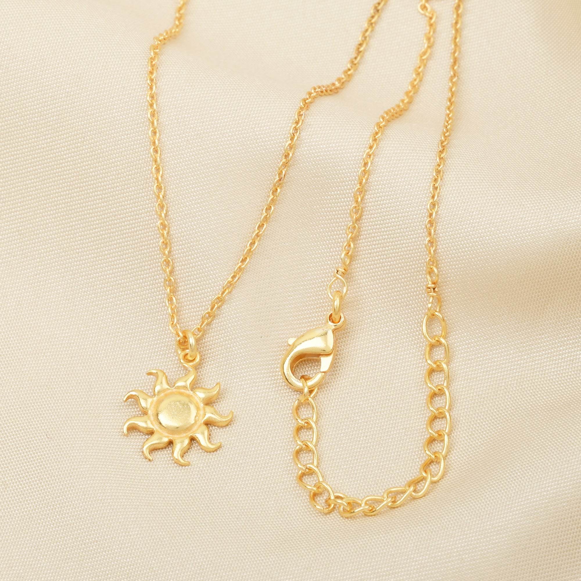 Elegant Sun Necklaces - La Vitá Jewels