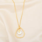 Baroque Pearl with Leaf Charm Necklace - La Vitá Jewels