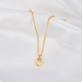 Petite Gold Heart Pendant Necklace - La Vitá Jewels