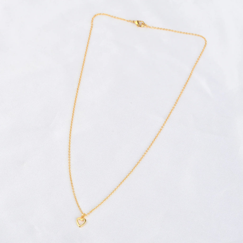 Petite Gold Heart Pendant Necklace - La Vitá Jewels