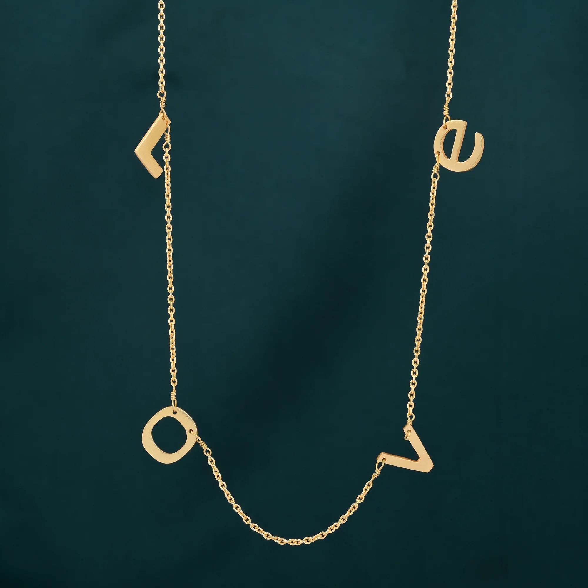 Gold LOVE Necklace - La Vitá Jewels