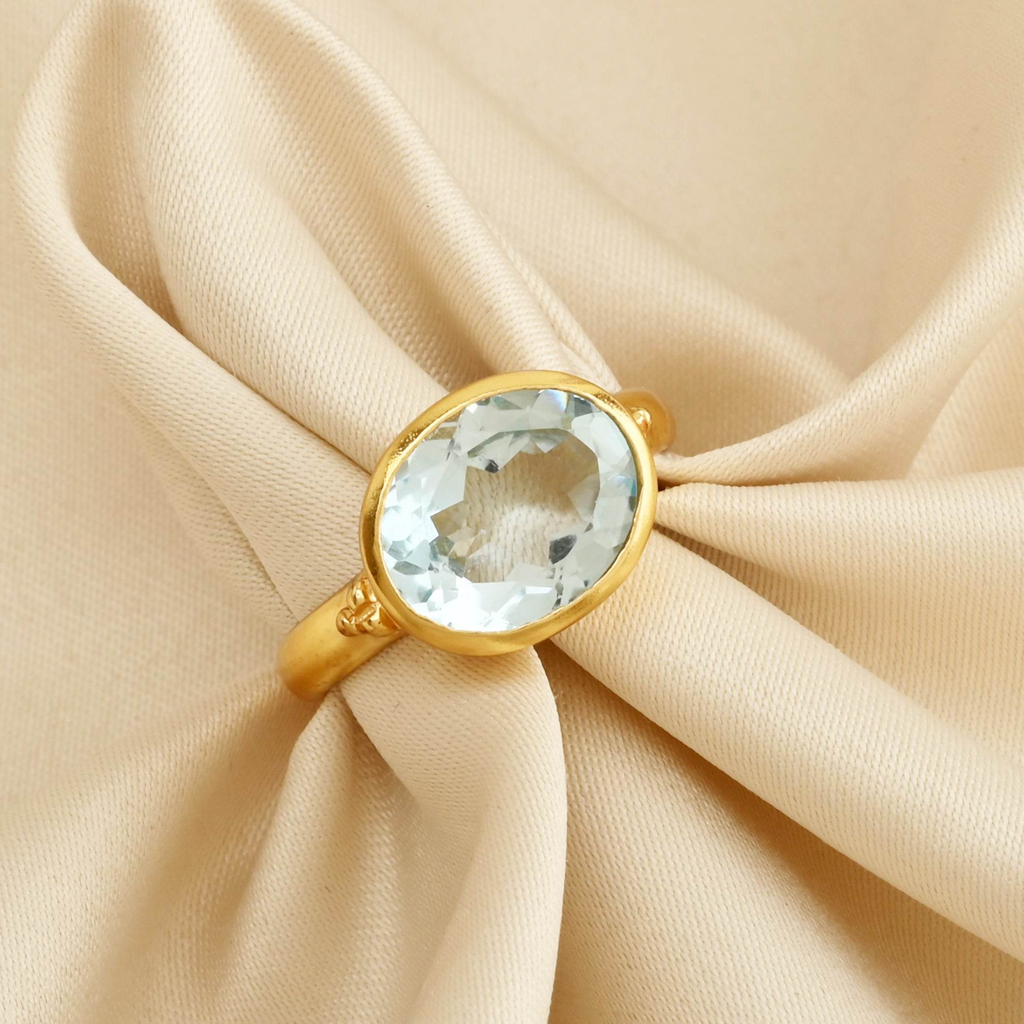 Sterling Silver Blue Topaz Pretty Rings - La Vitá Jewels