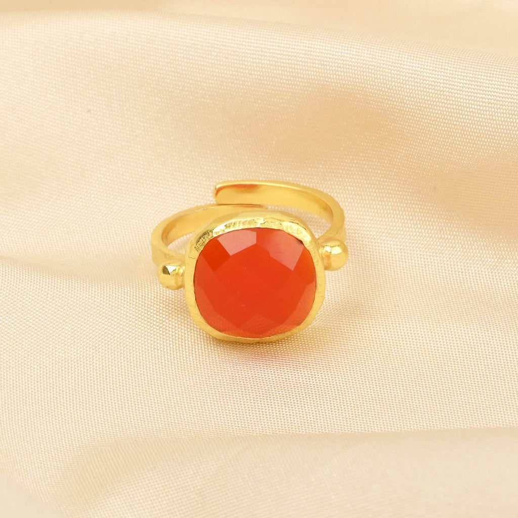 Hammered Square Shaped Ring - La Vitá Jewels