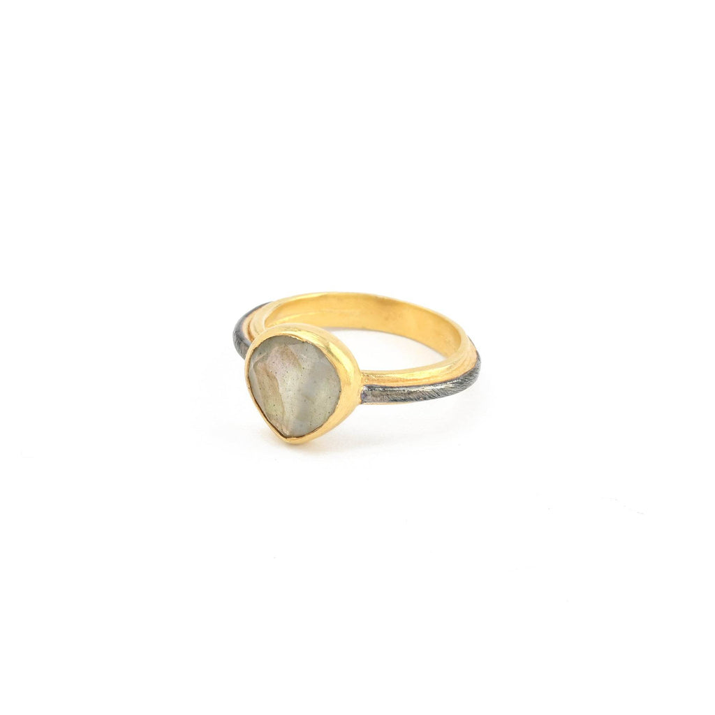 Labradorite Heart shape Rings in Sterling Silver - La Vitá Jewels