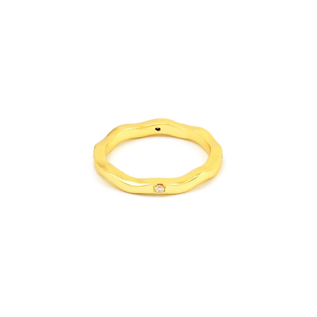 White CZ Wave Band Ring - La Vitá Jewels