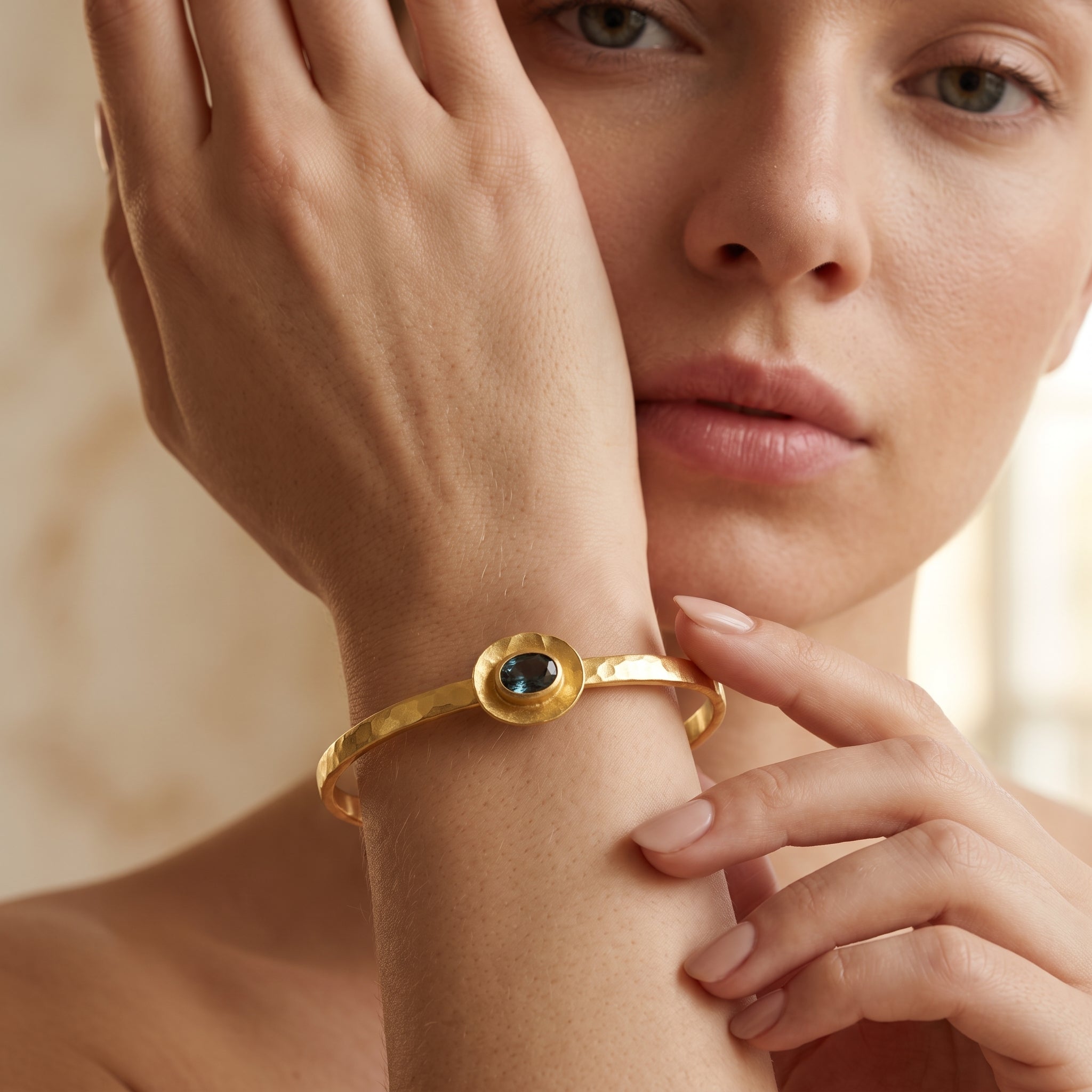 Hammered Gold Solitaire Cuff with Smokey Gemstone
