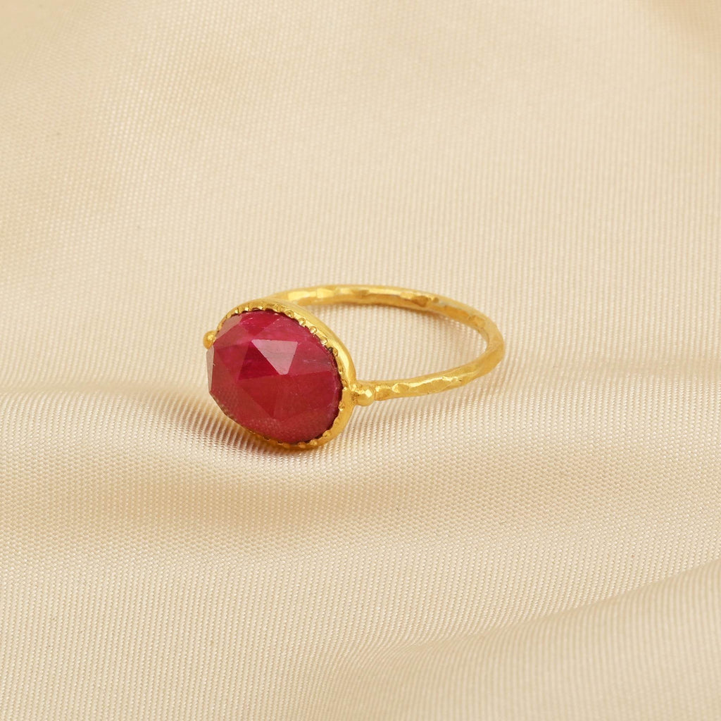 Ruby Gemstone Statement Ring - La Vitá Jewels