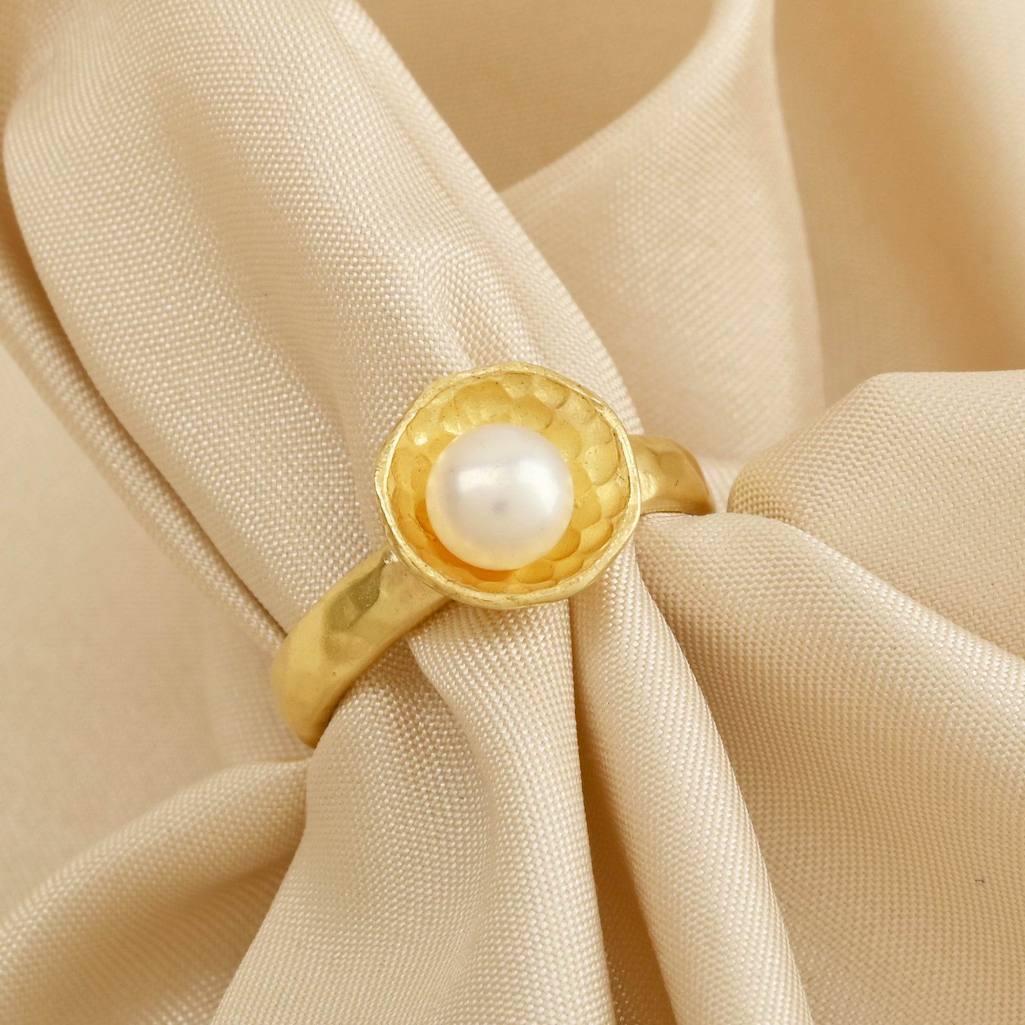 Sterling Silver Pearl Gemstone Statement Rings - La Vitá Jewels