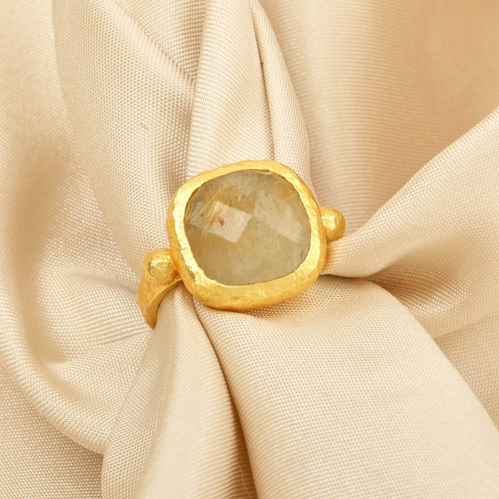 Hammered Square Shaped Ring - La Vitá Jewels