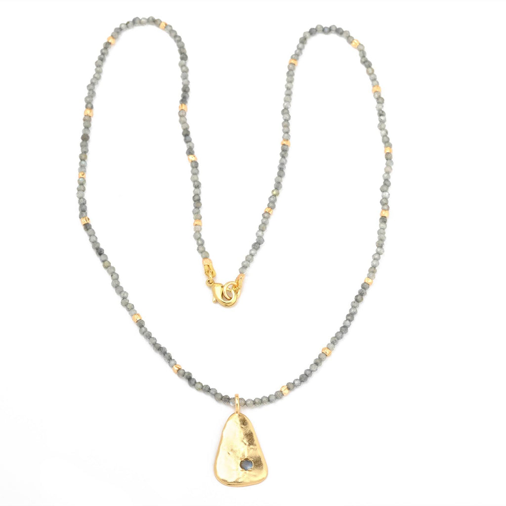 Metal Disc with Labradorite Beads Necklaces - La Vitá Jewels