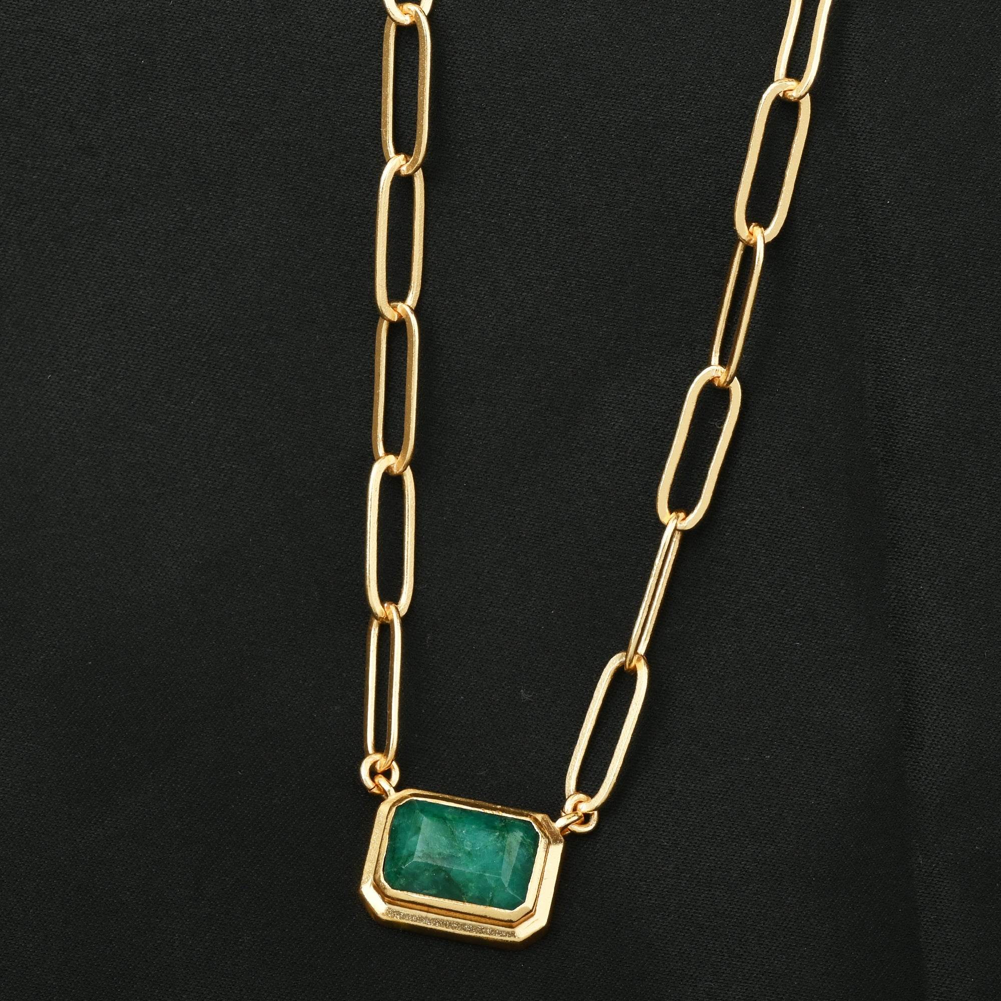 Emerald in a Box Necklace - La Vitá Jewels