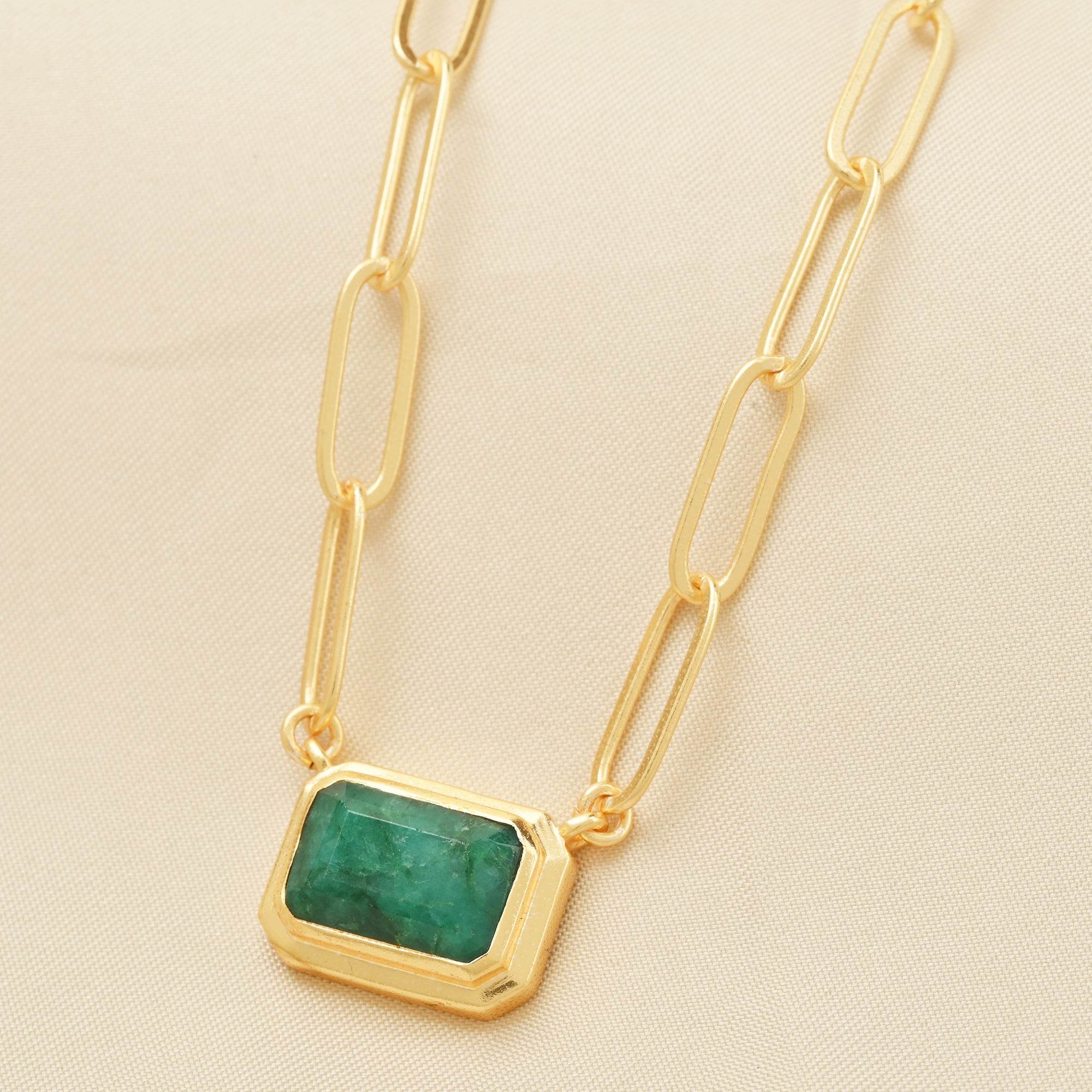 Emerald in a Box Necklace - La Vitá Jewels