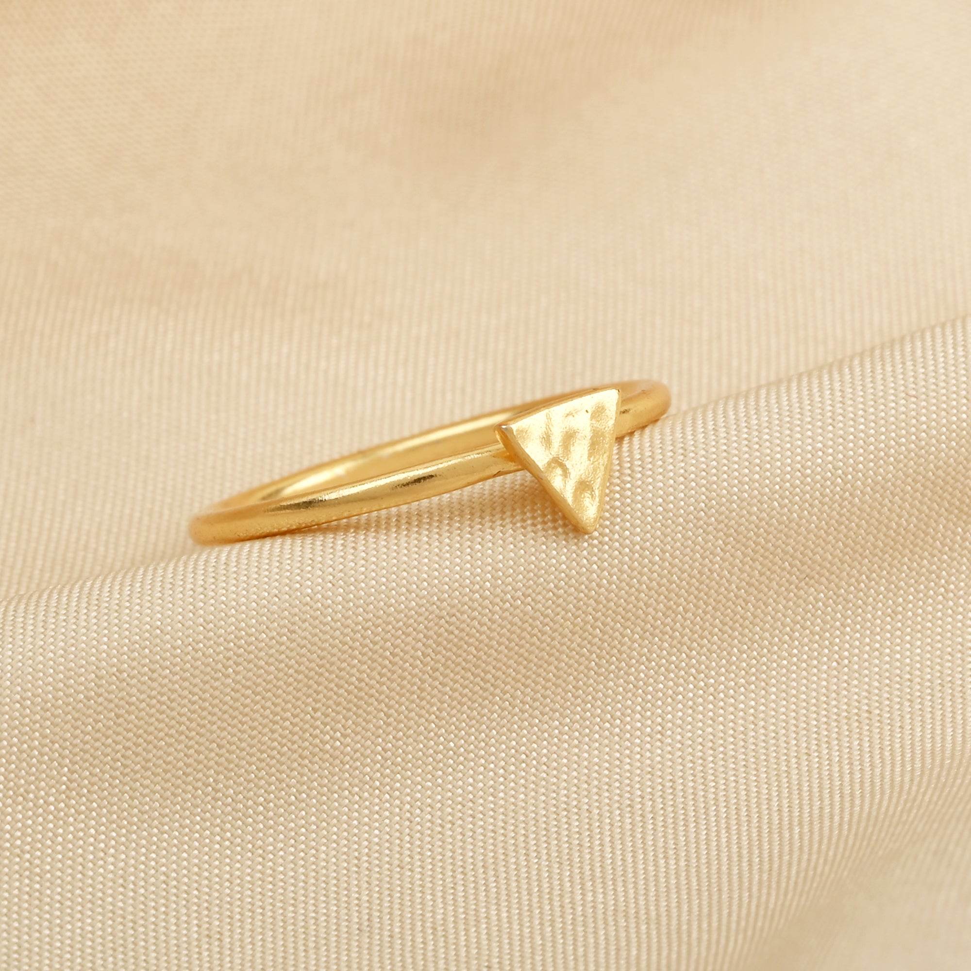 Triangle Shape Hammered Minimalist Rings - La Vitá Jewels