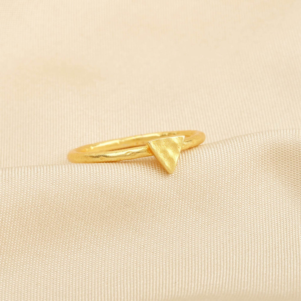 Triangle Shape Hammered Minimalist Rings - La Vitá Jewels