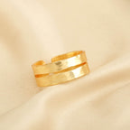 Gold Hammered Double Band Ring - La Vitá Jewels