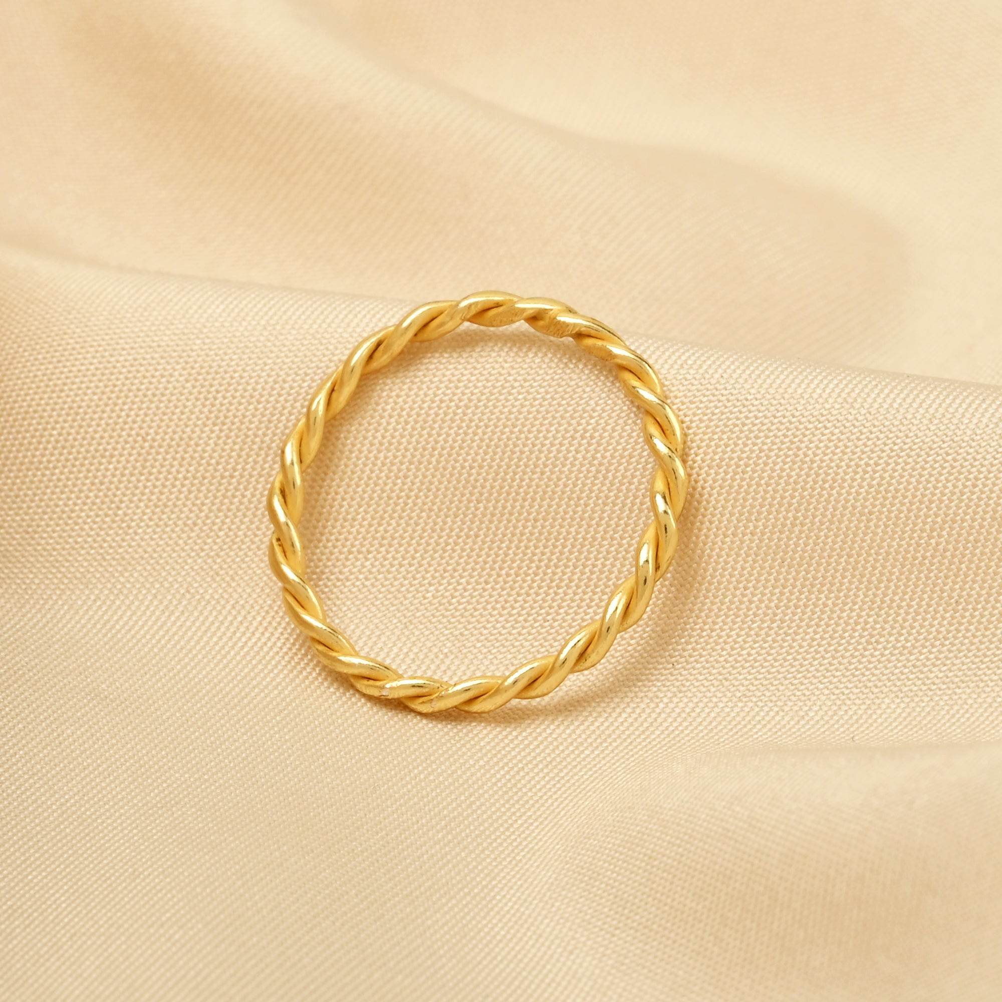 Golden Twisted Spiral Band Rings - La Vitá Jewels