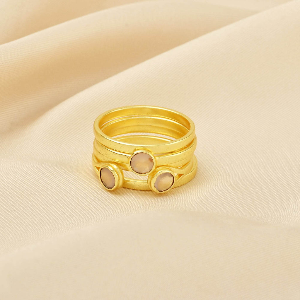 Set of 5 Rose Quartz Stackable Rings - La Vitá Jewels