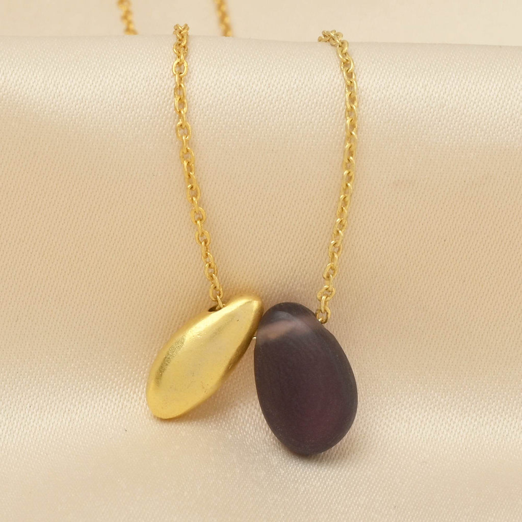 Kayla Bean Shape Labradorite Dainty Necklace - La Vitá Jewels