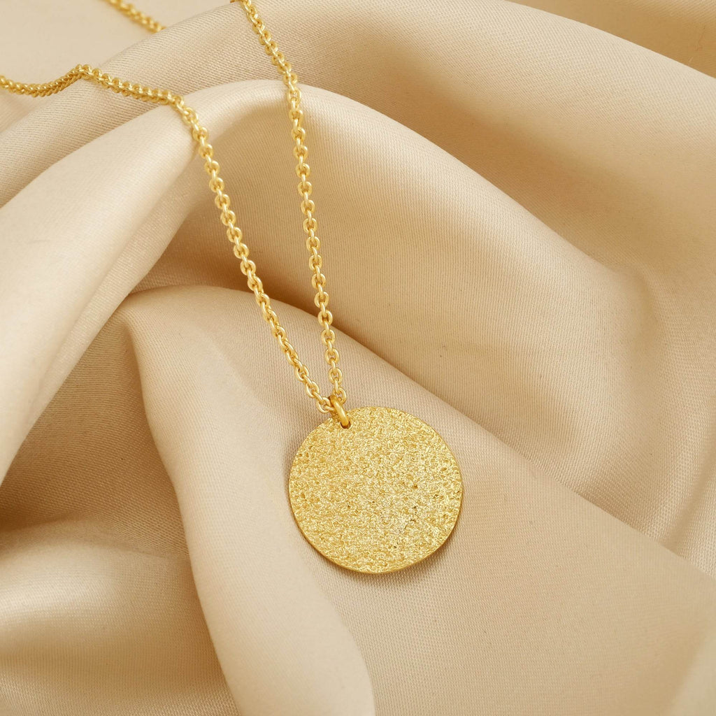 Daisy Hammered Disc Necklaces - La Vitá Jewels