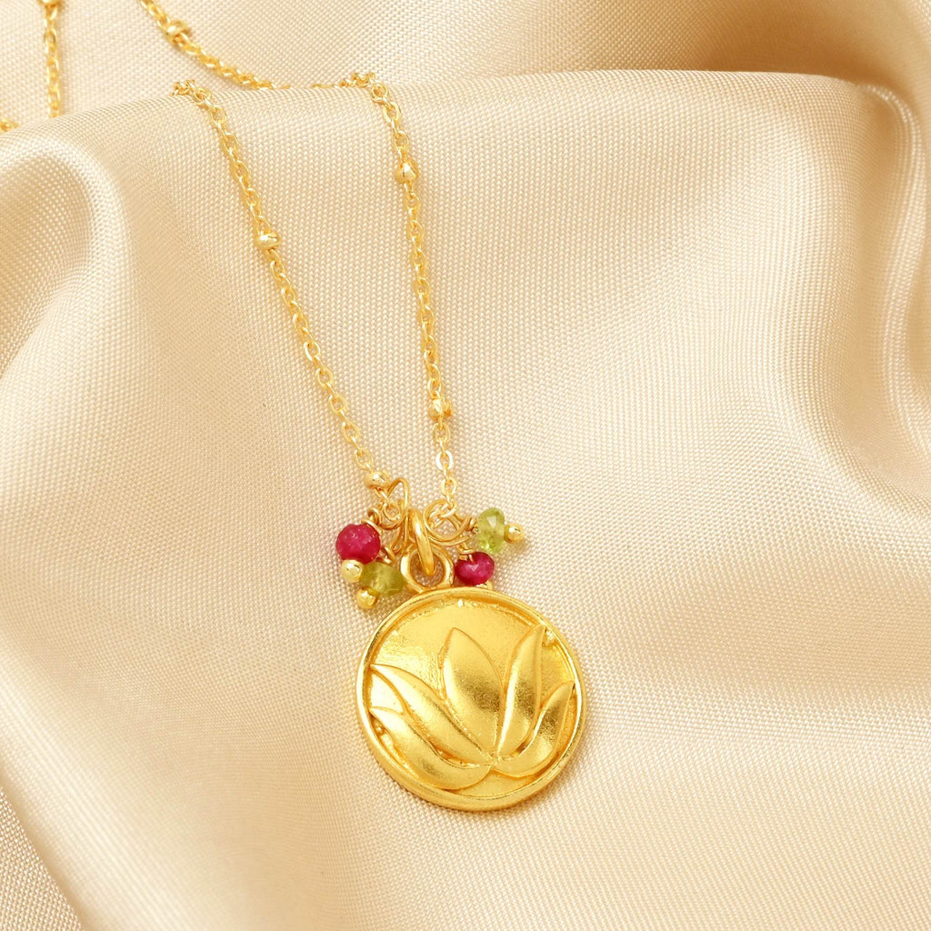 Charming Lotus with Ruby and Peridot Beads Necklaces - La Vitá Jewels