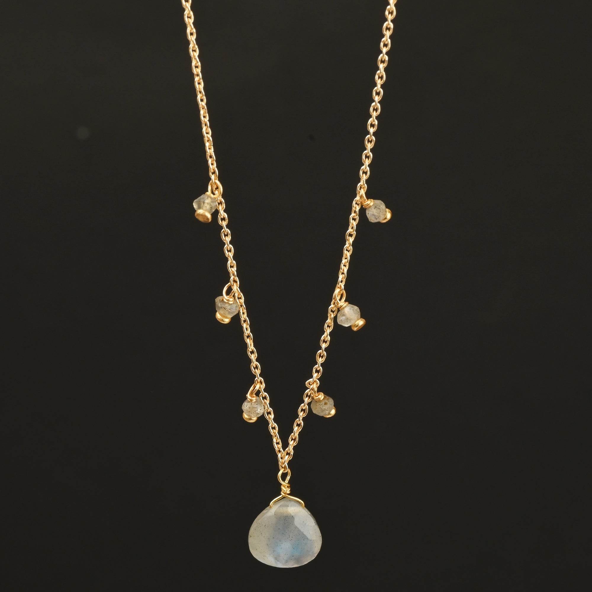 Labradorite with Beads Stone Necklaces - La Vitá Jewels