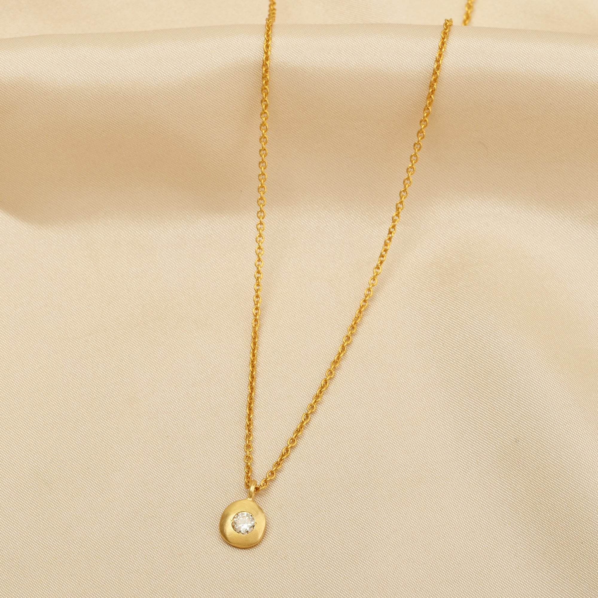 Classy Minimalist Necklace - La Vitá Jewels
