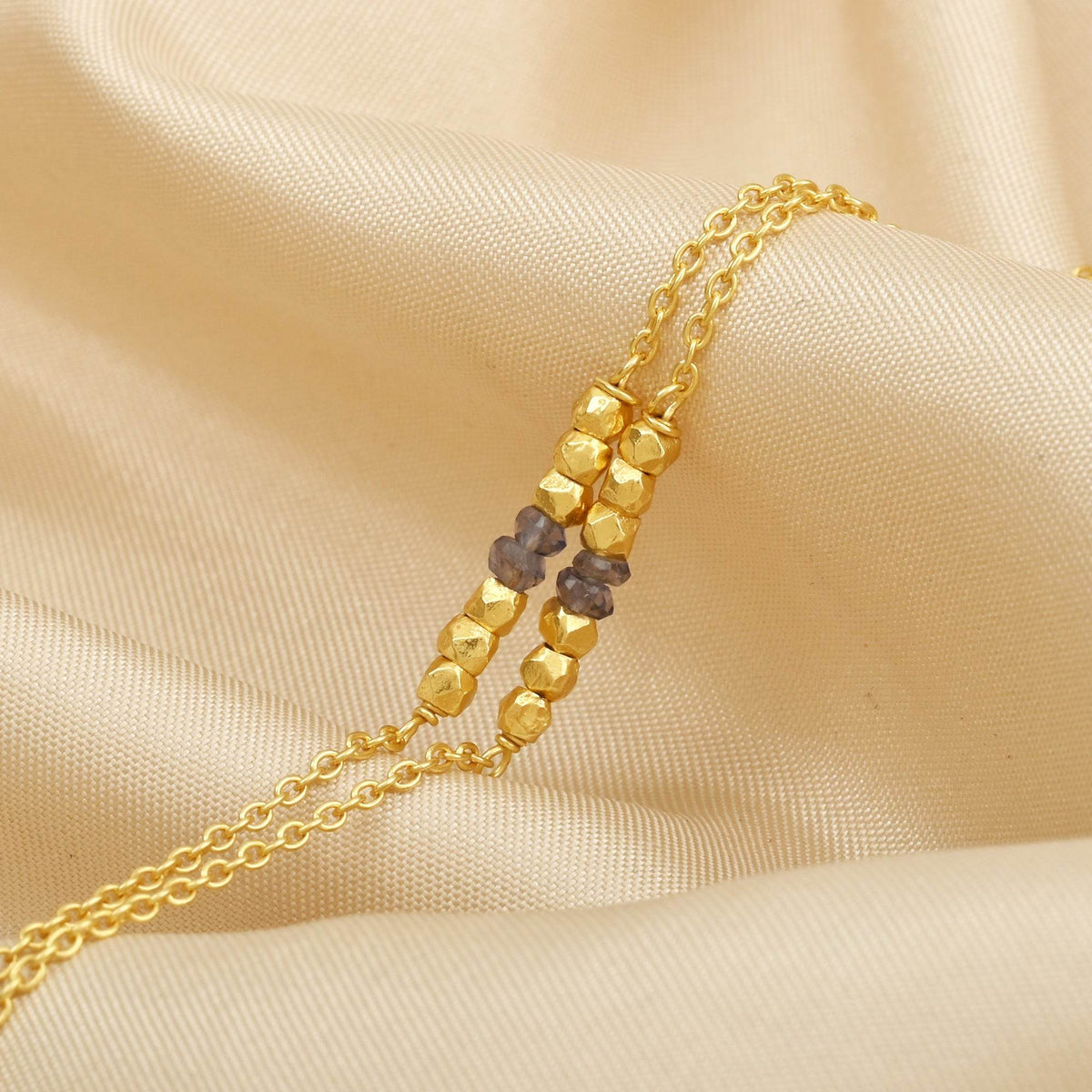 Sterling Silver Feather shape with Iolite Beads Necklaces - La Vitá Jewels