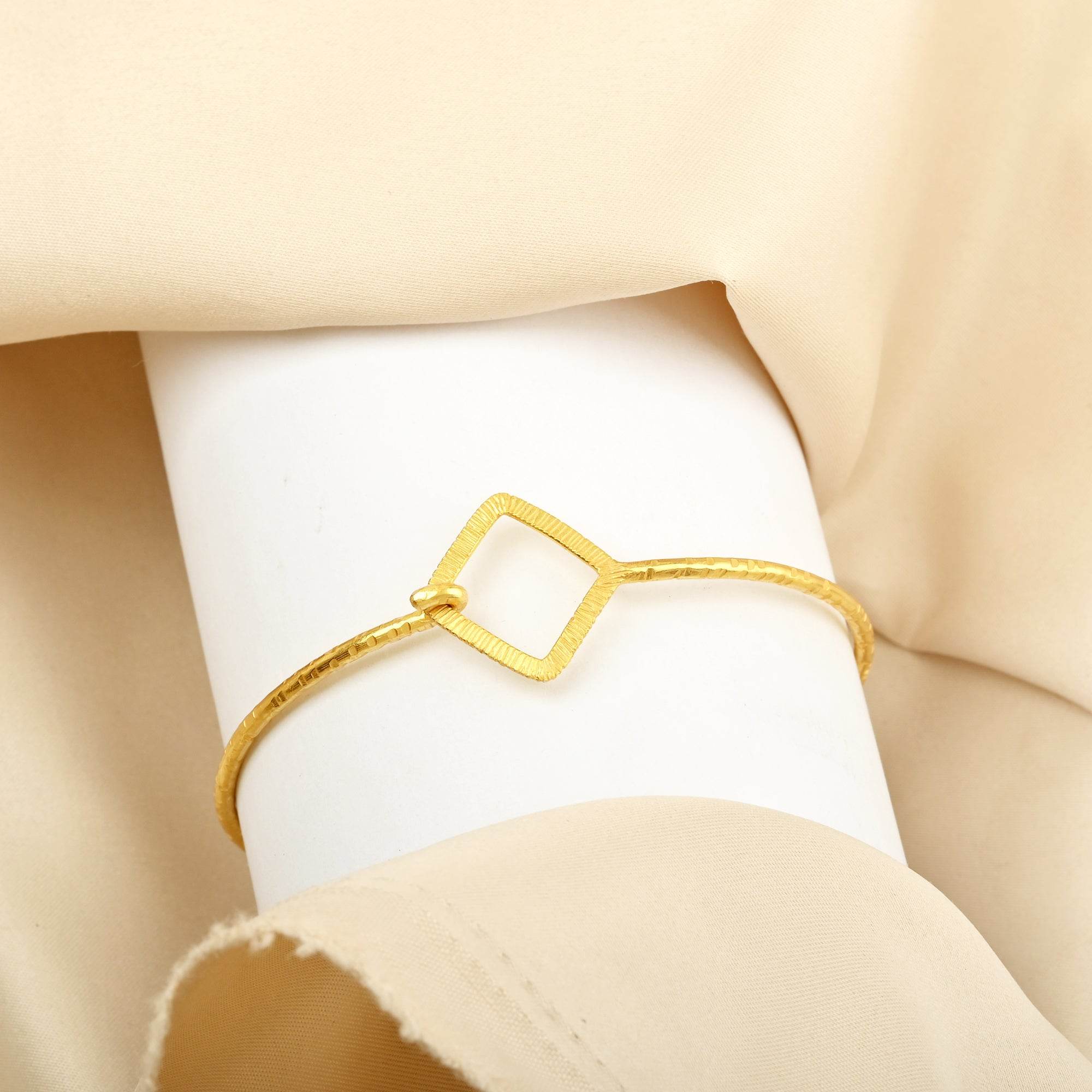 Hammered with Texture Bangle Bracelets - La Vitá Jewels