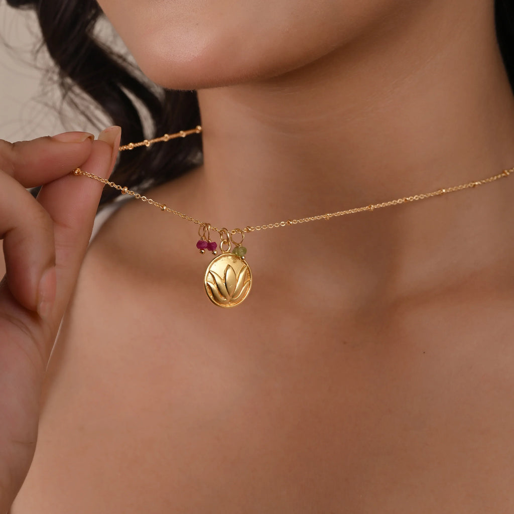 Charming Lotus with Ruby and Peridot Beads Necklaces - La Vitá Jewels