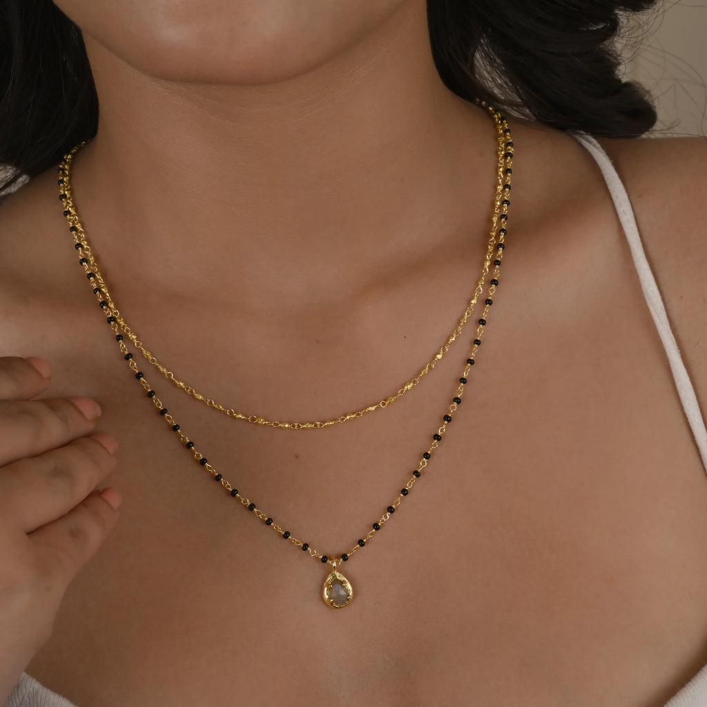 Labradorite with Black Onyx Beads Necklace - La Vitá Jewels
