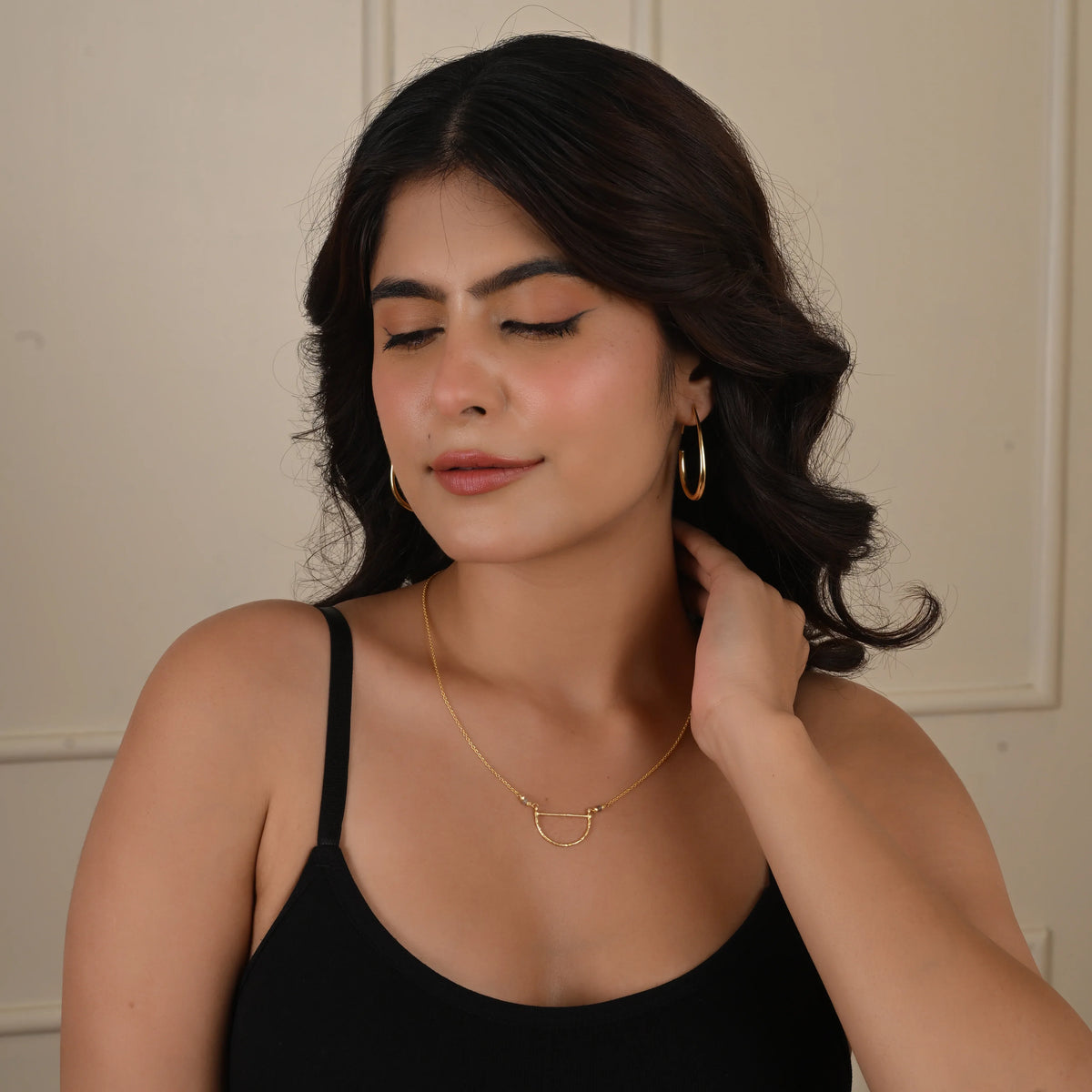 Fan shape Metal Beads Necklaces - La Vitá Jewels