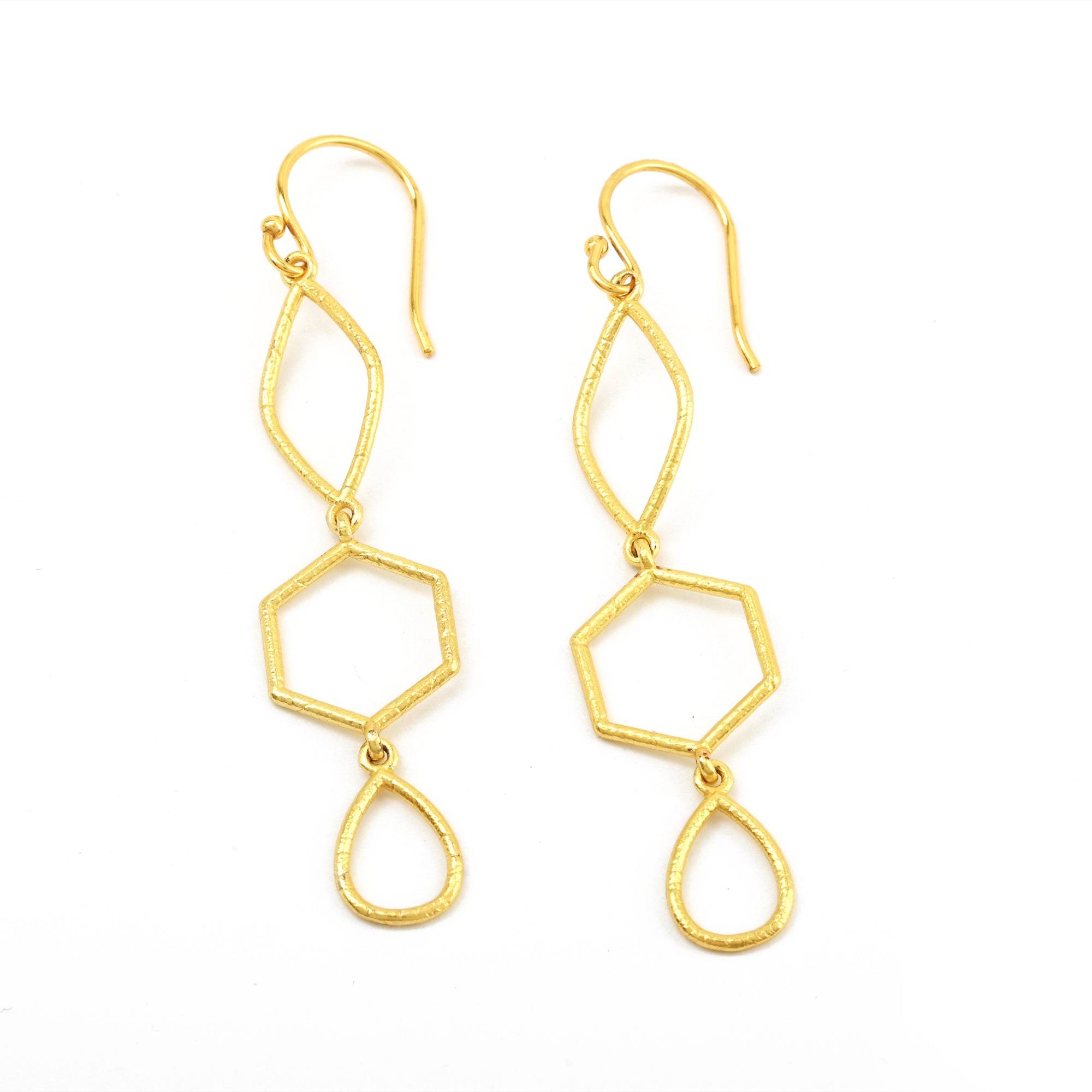 Hammered Metal Dangle Earrings - La Vitá Jewels