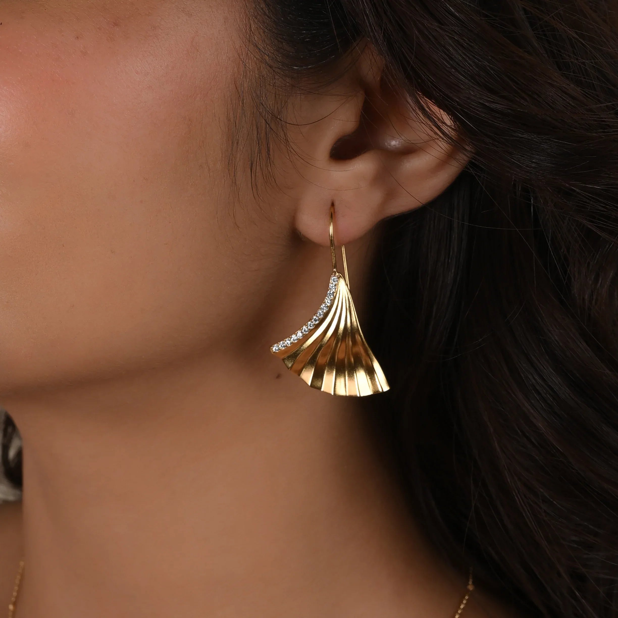 Biloba-Ginkgo Leaf with White CZ Earrings - La Vitá Jewels
