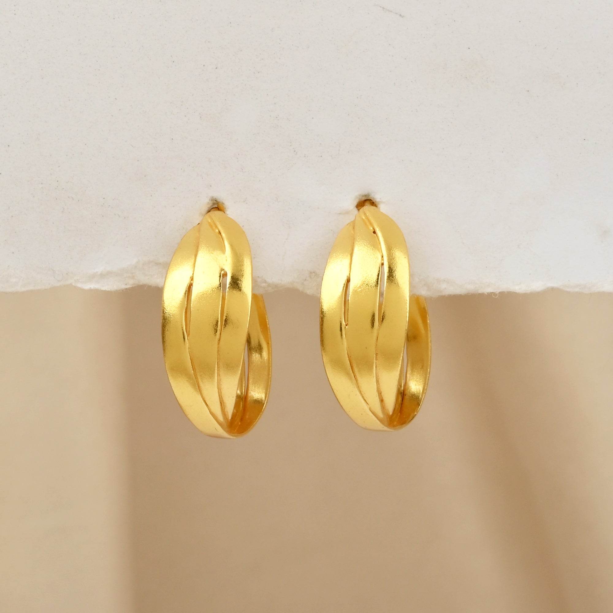Golden Twisted Hoop Earrings - La Vitá Jewels