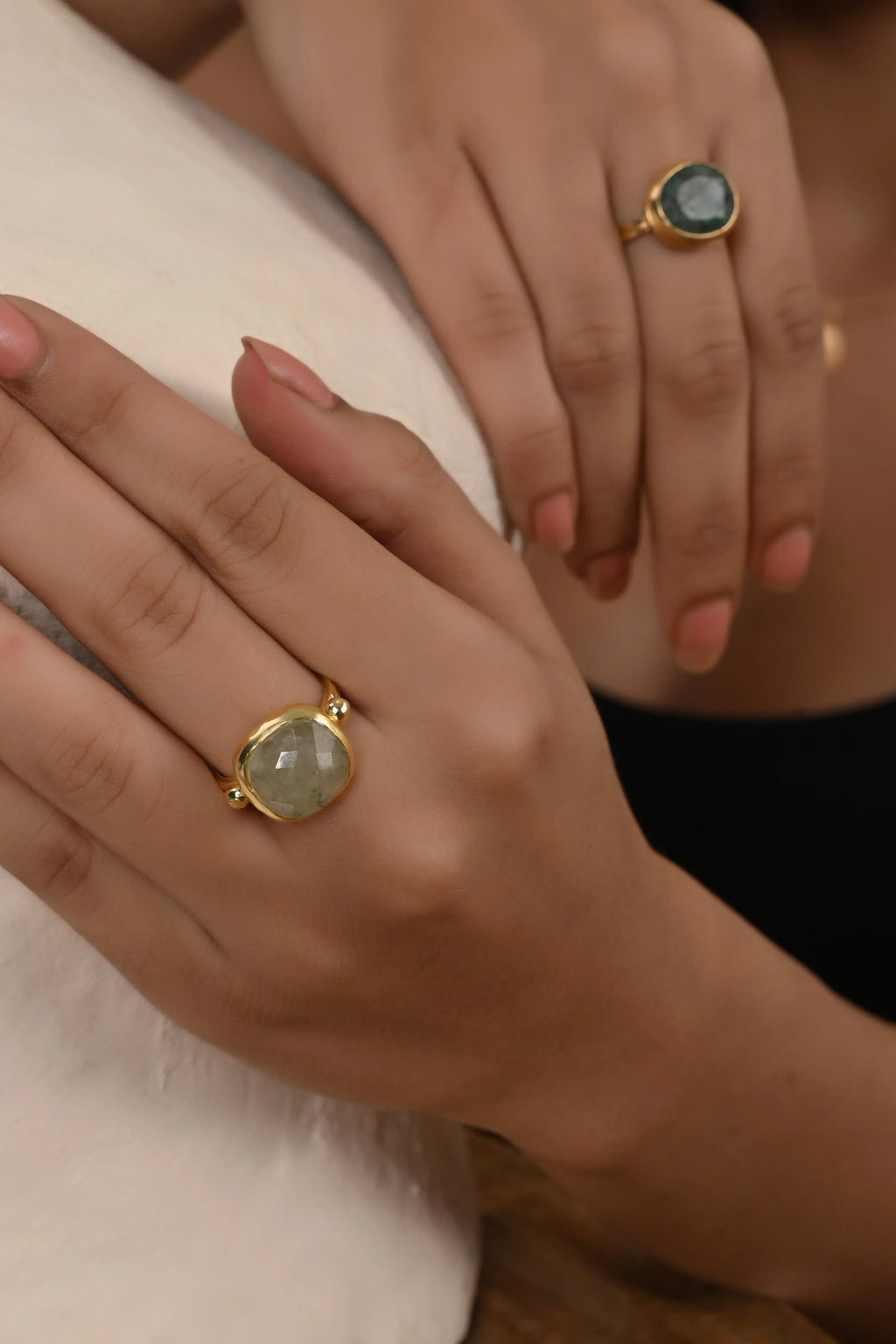 Hammered Square Shaped Ring - La Vitá Jewels
