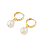Pearl Dangle Huggie Earrings - La Vitá Jewels