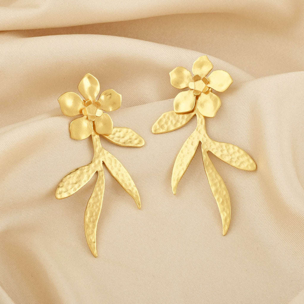 Chandrika Hammered Leaf Earrings - La Vitá Jewels