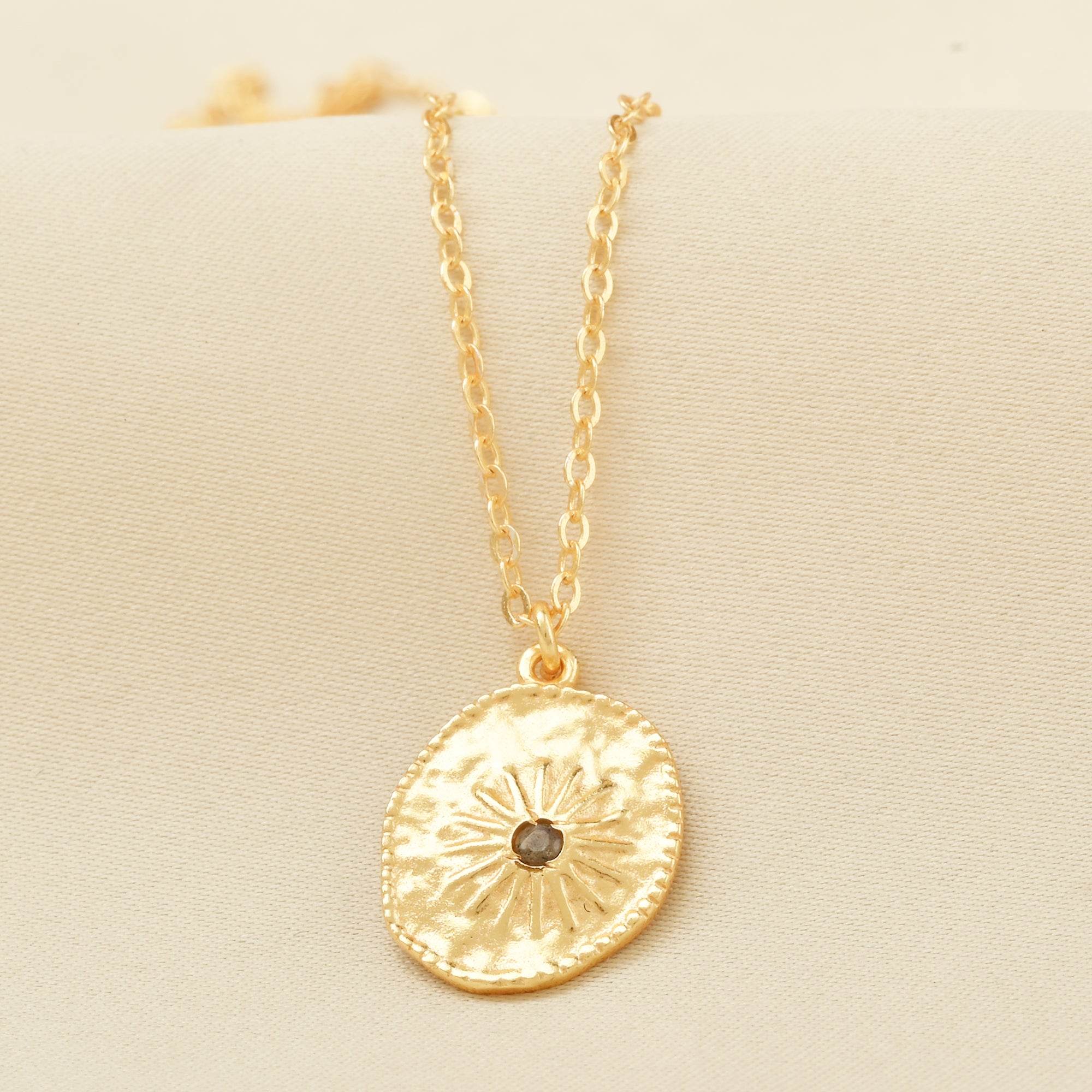 Sun Texture with Labradorite Necklaces - La Vitá Jewels