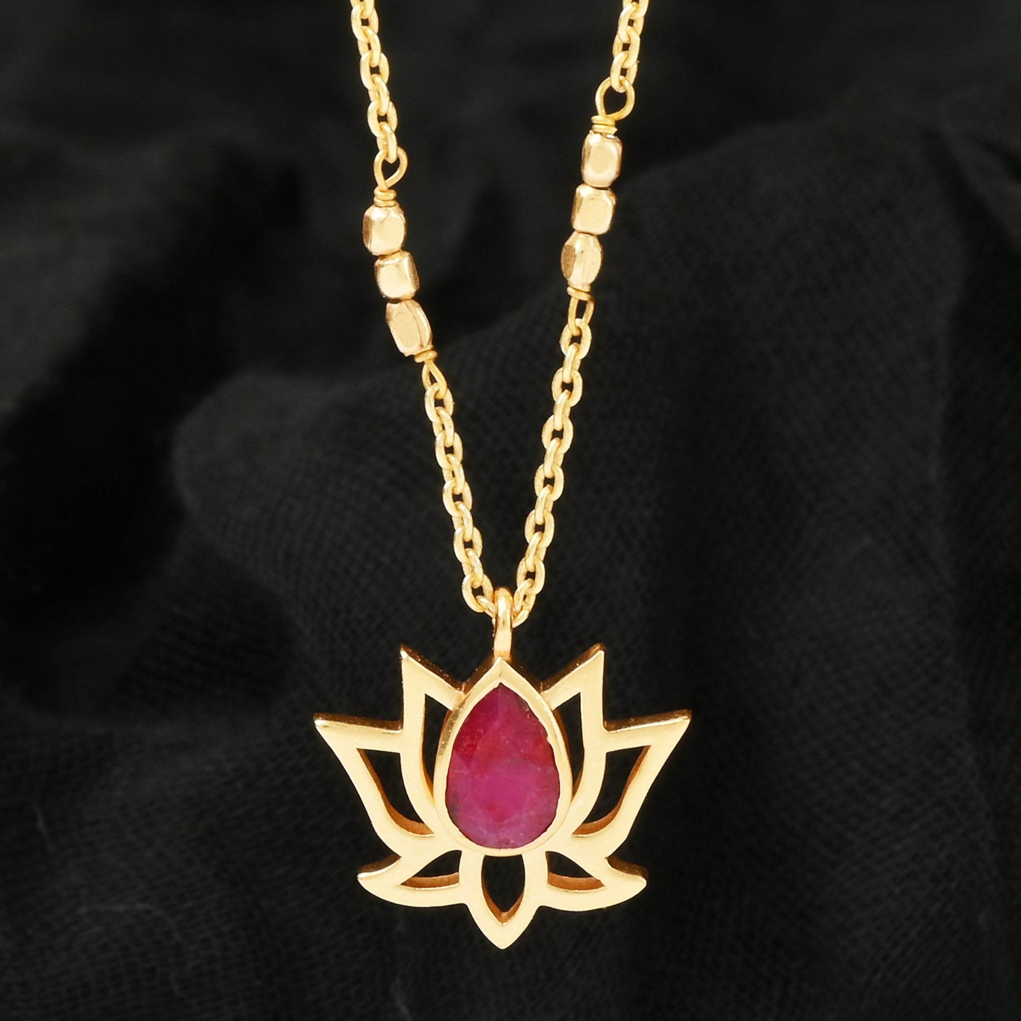Serene Love Ruby Lotus Necklace - La Vitá Jewels