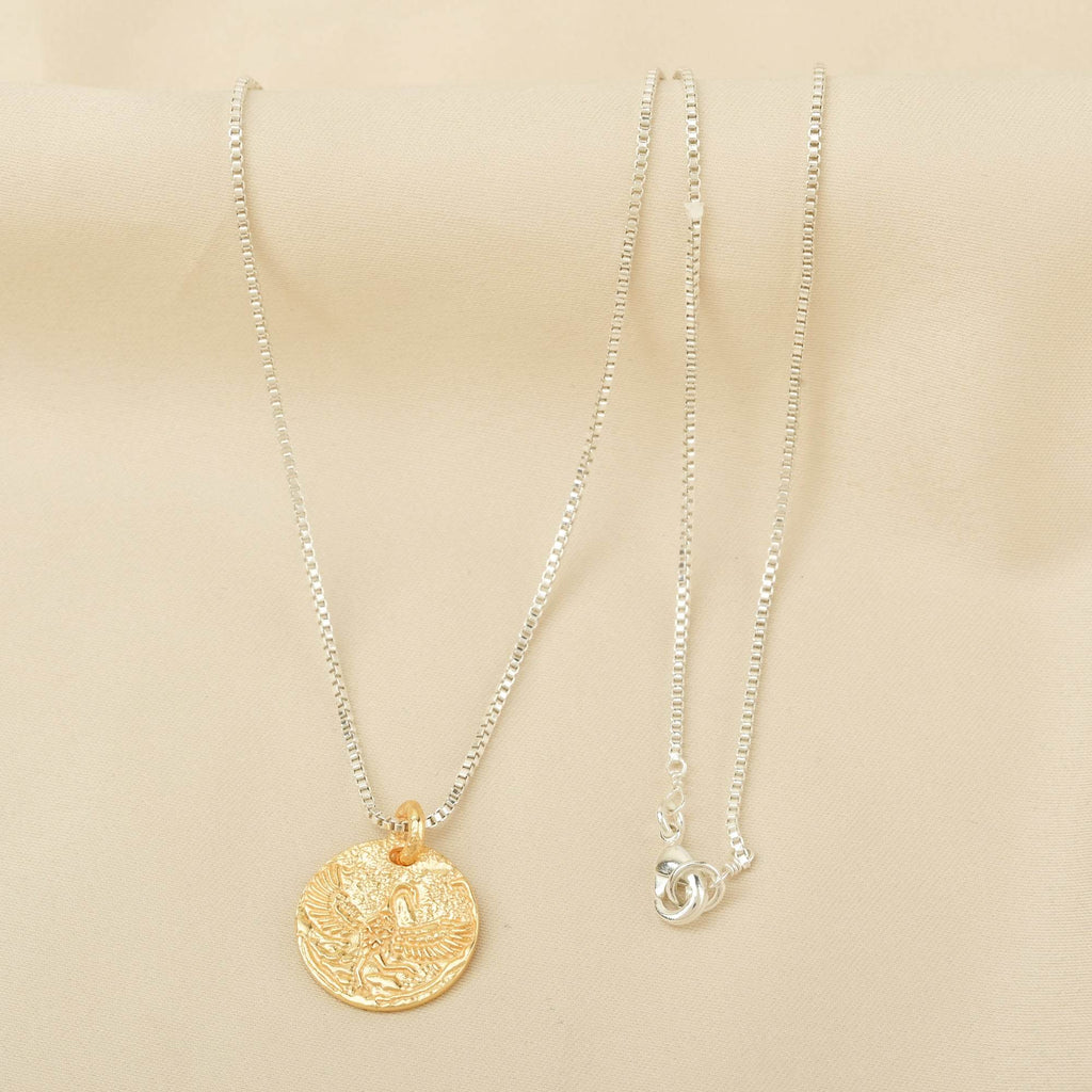 Birds Texture with Gold Tone Necklaces - La Vitá Jewels