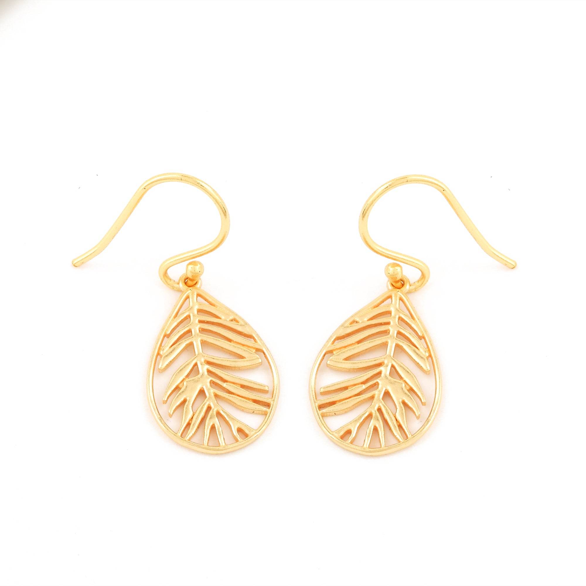 Metal Leaf shape Dangle Earrings - La Vitá Jewels