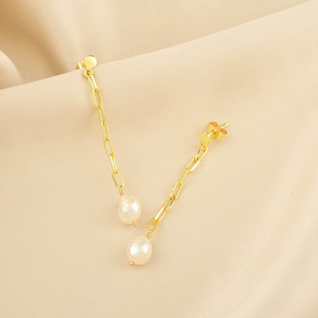 Pearl with Paper Clip Chain Dangle Earring - La Vitá Jewels