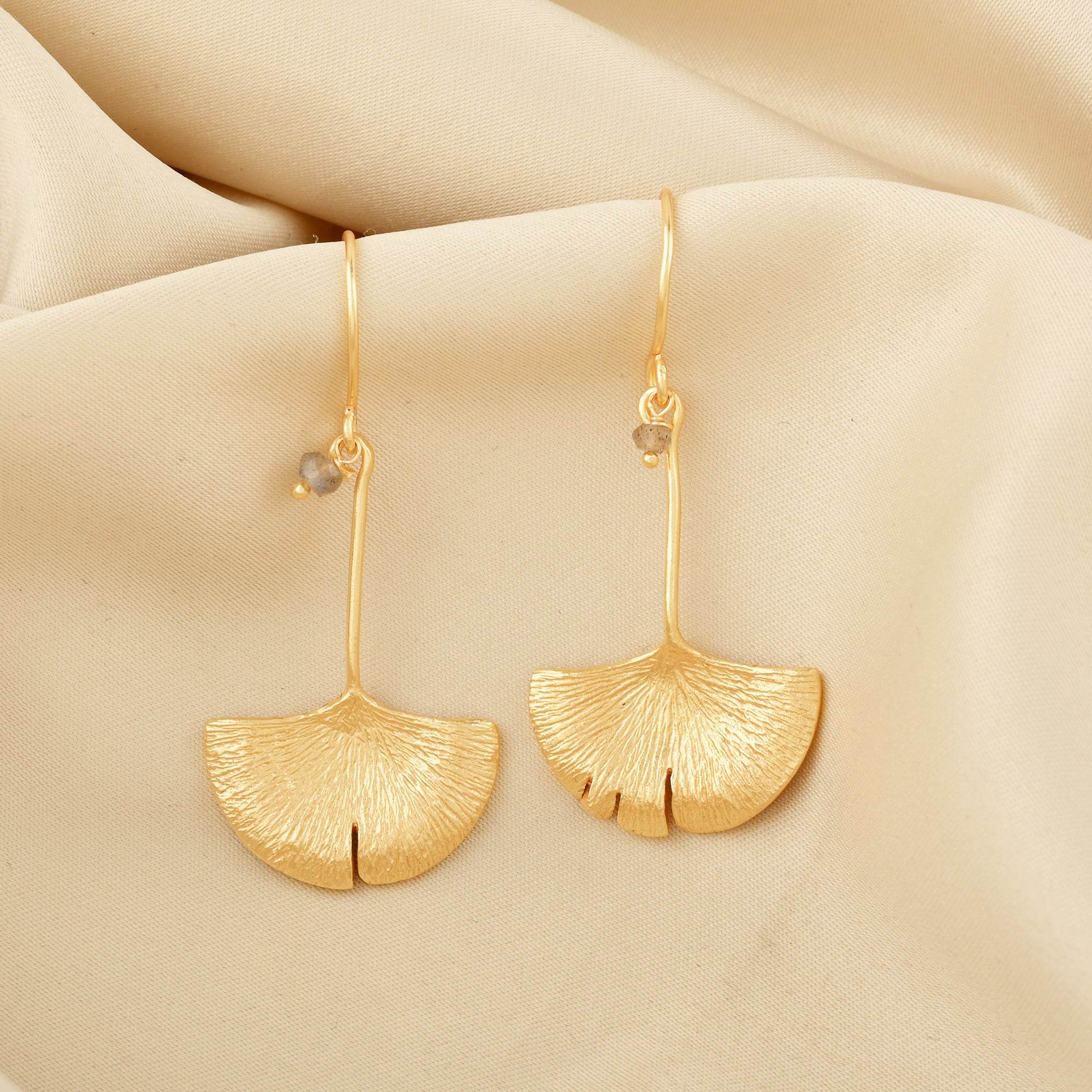Biloba-Gingko Leaf with Labradorite Dangle Earrings - La Vitá Jewels