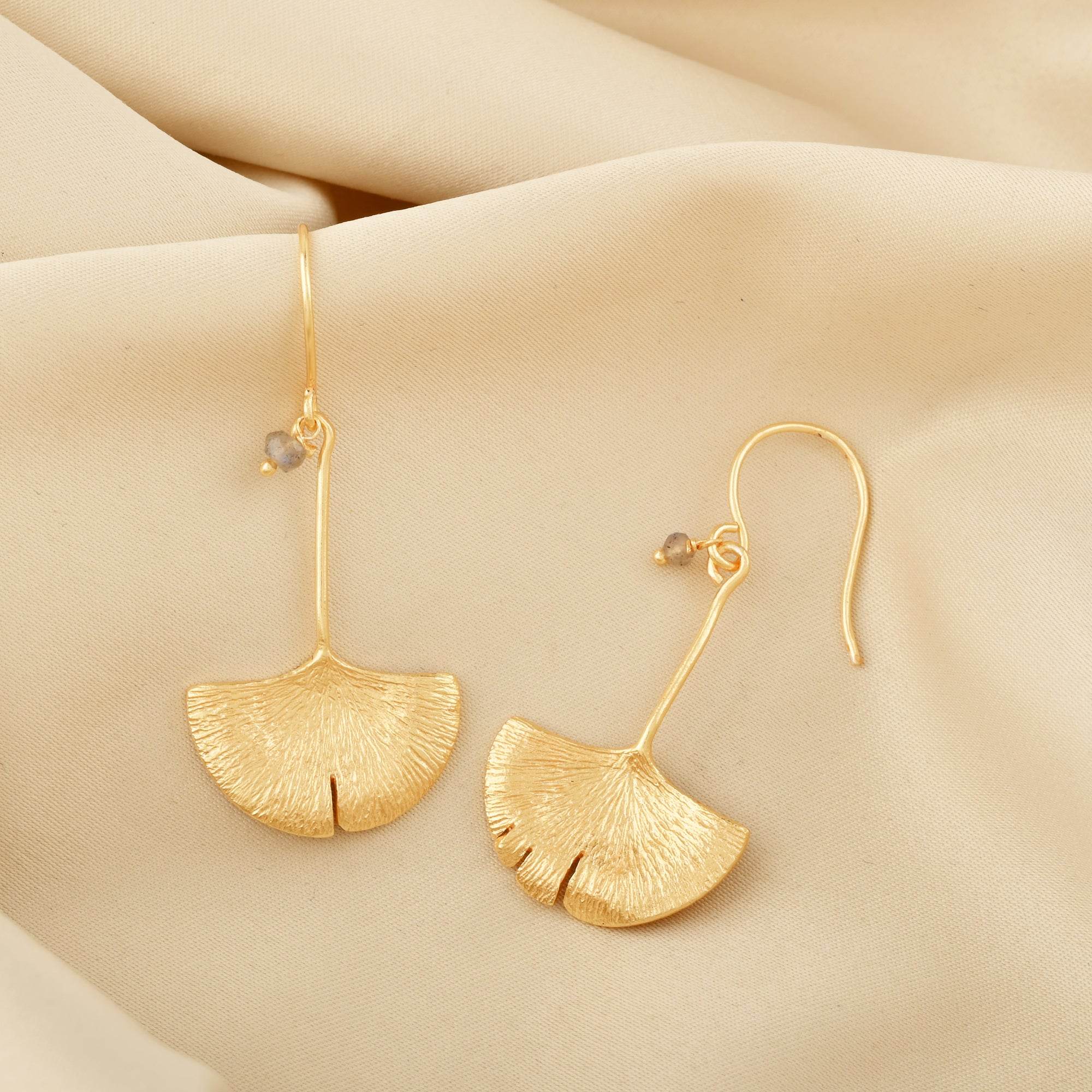 Biloba-Gingko Leaf with Labradorite Dangle Earrings - La Vitá Jewels