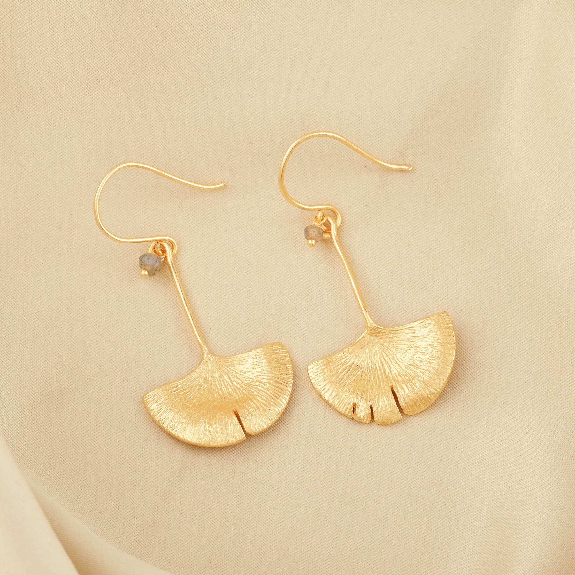 Biloba-Gingko Leaf with Labradorite Dangle Earrings - La Vitá Jewels