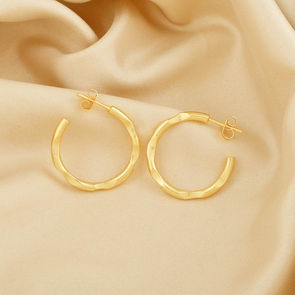 Half Circle Hoop Earrings - La Vitá Jewels