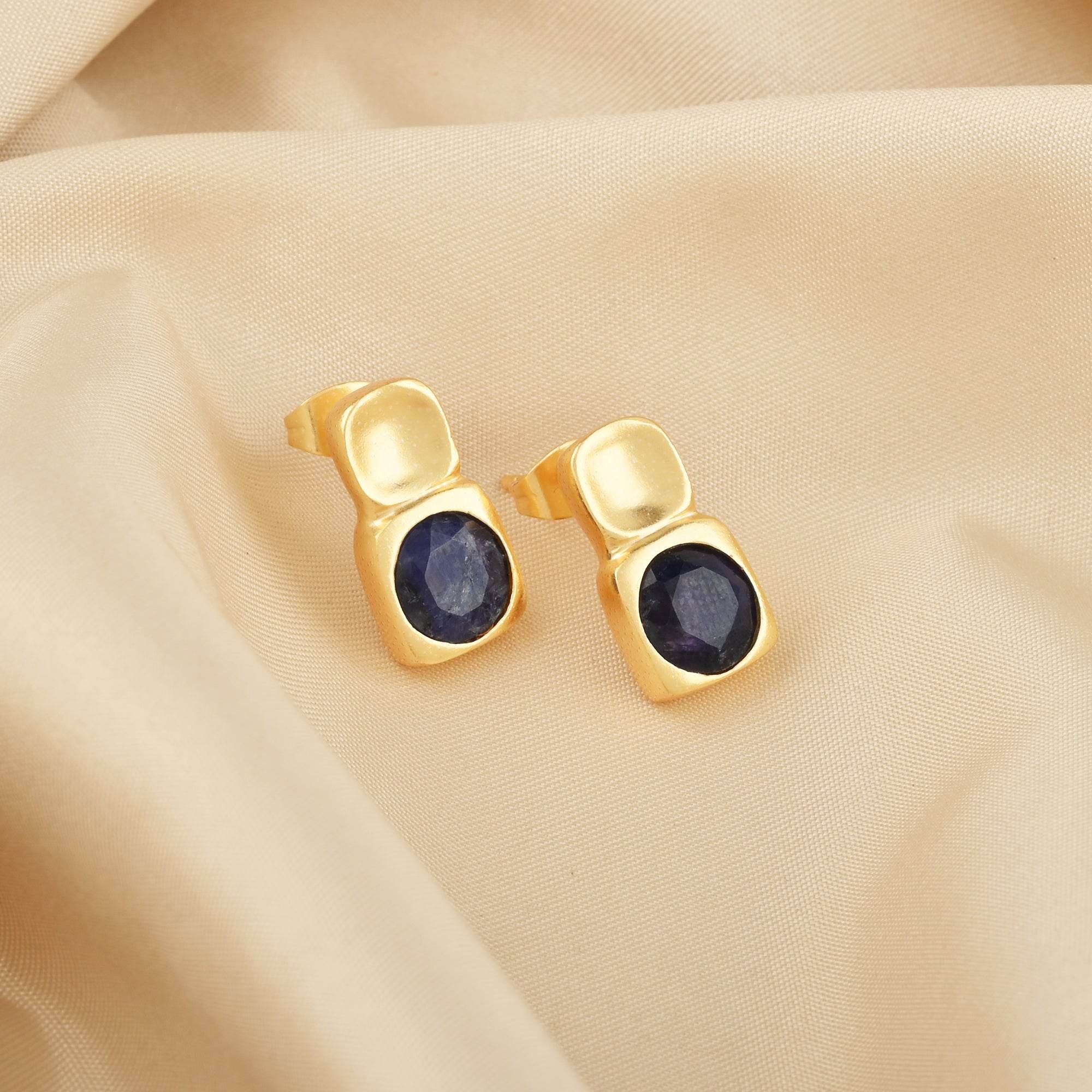 Blue Sapphire Post Earrings - La Vitá Jewels