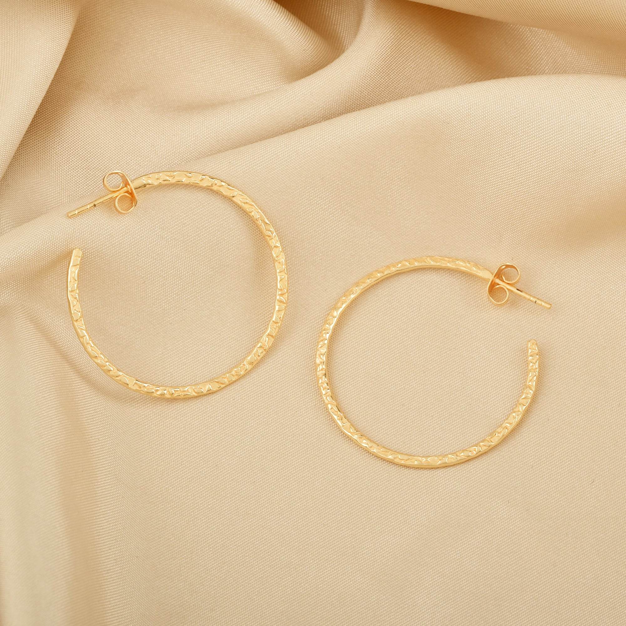 Textured Hoop Earrings - La Vitá Jewels