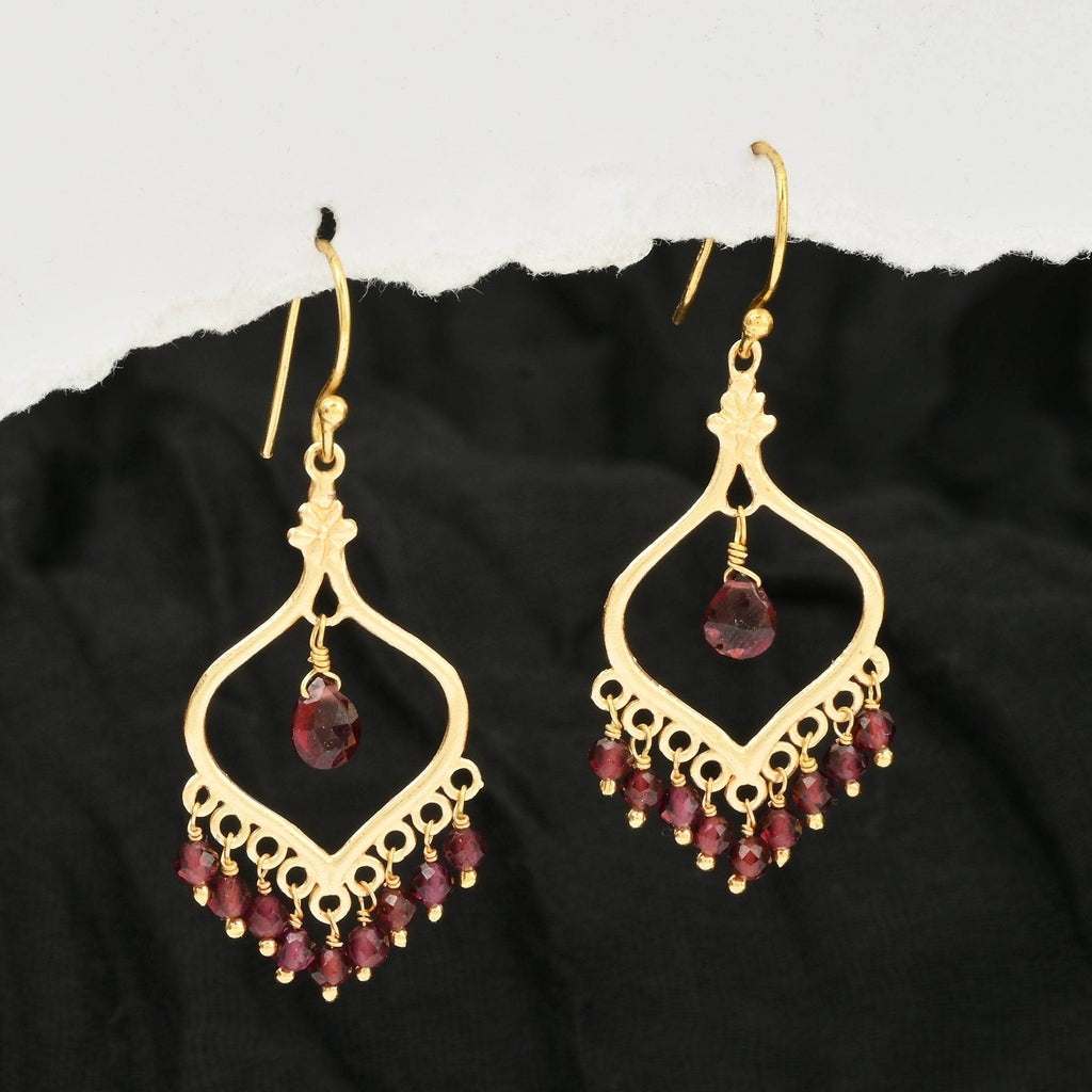 Majestic Garnet Gemstone Fringe Earring - La Vitá Jewels