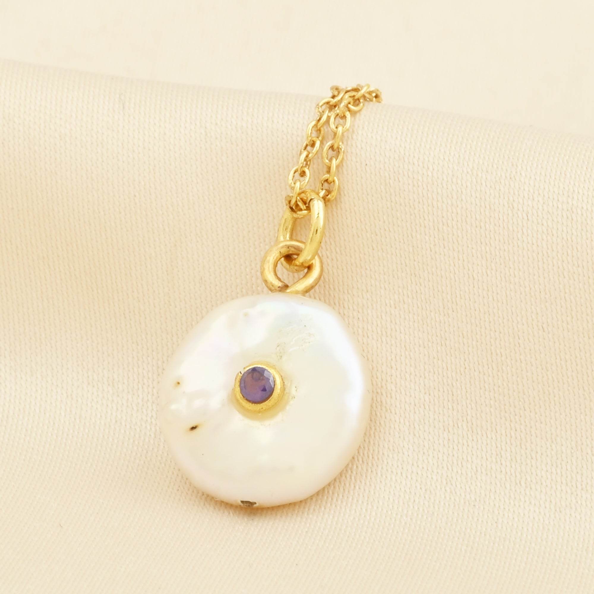 Baroque Pearl with Amethyst Gemstone Necklace - La Vitá Jewels